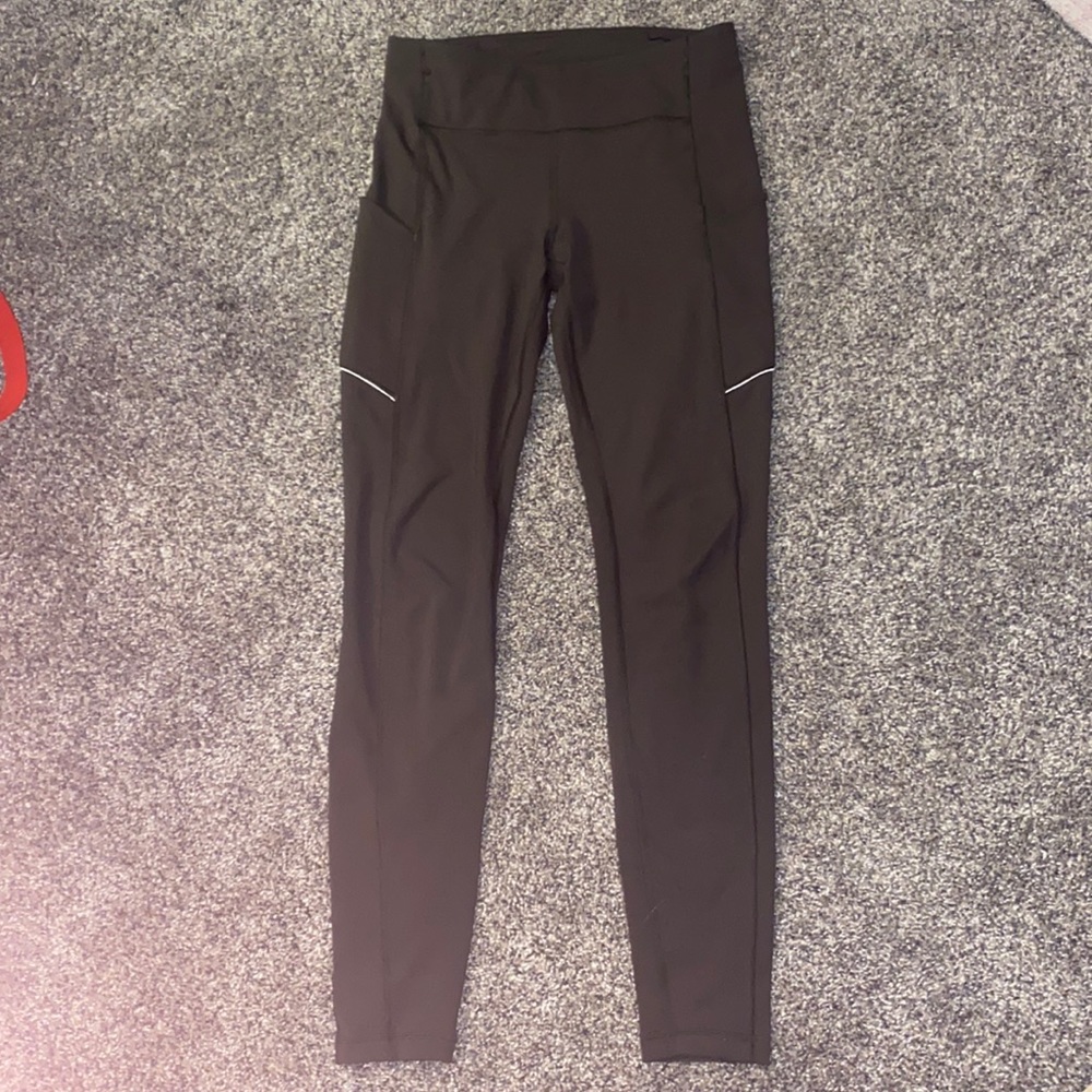 Lululemon sped up leggings in 28 inch. color is army green